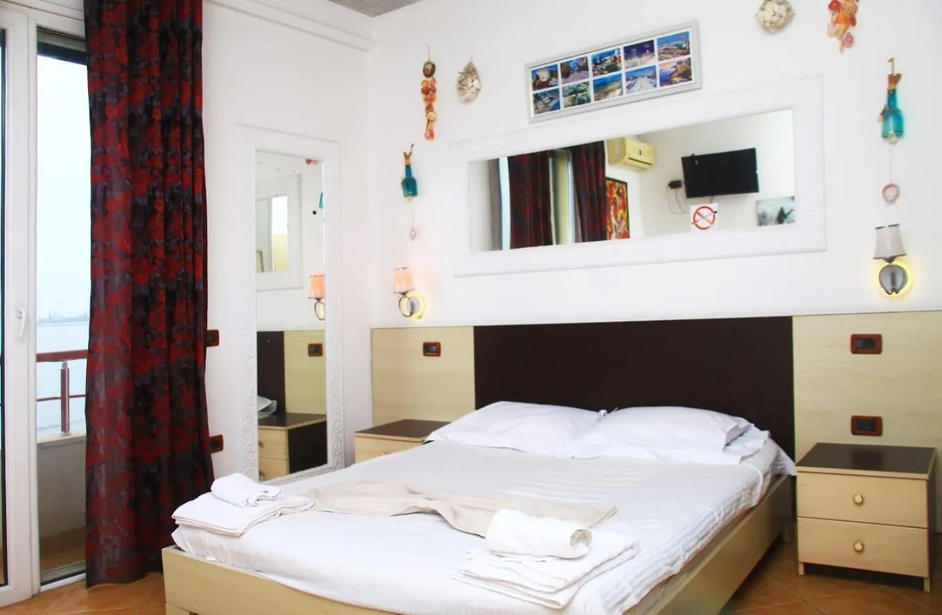 Apartamento Edurres Beachfront Studio 2